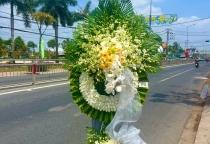 Đặt Hoa Viếng Tại Cần Đước