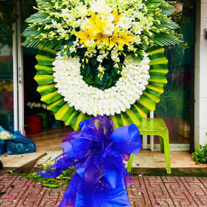 Kệ hoa viếng 82124