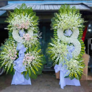 Kệ hoa viếng 62584 Kệ hoa viếng 62584