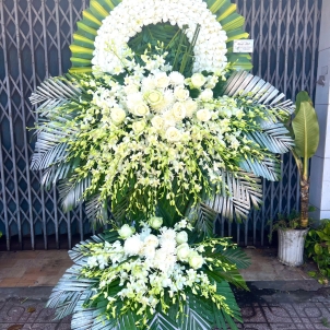 Hoa viếng đám tang Long An